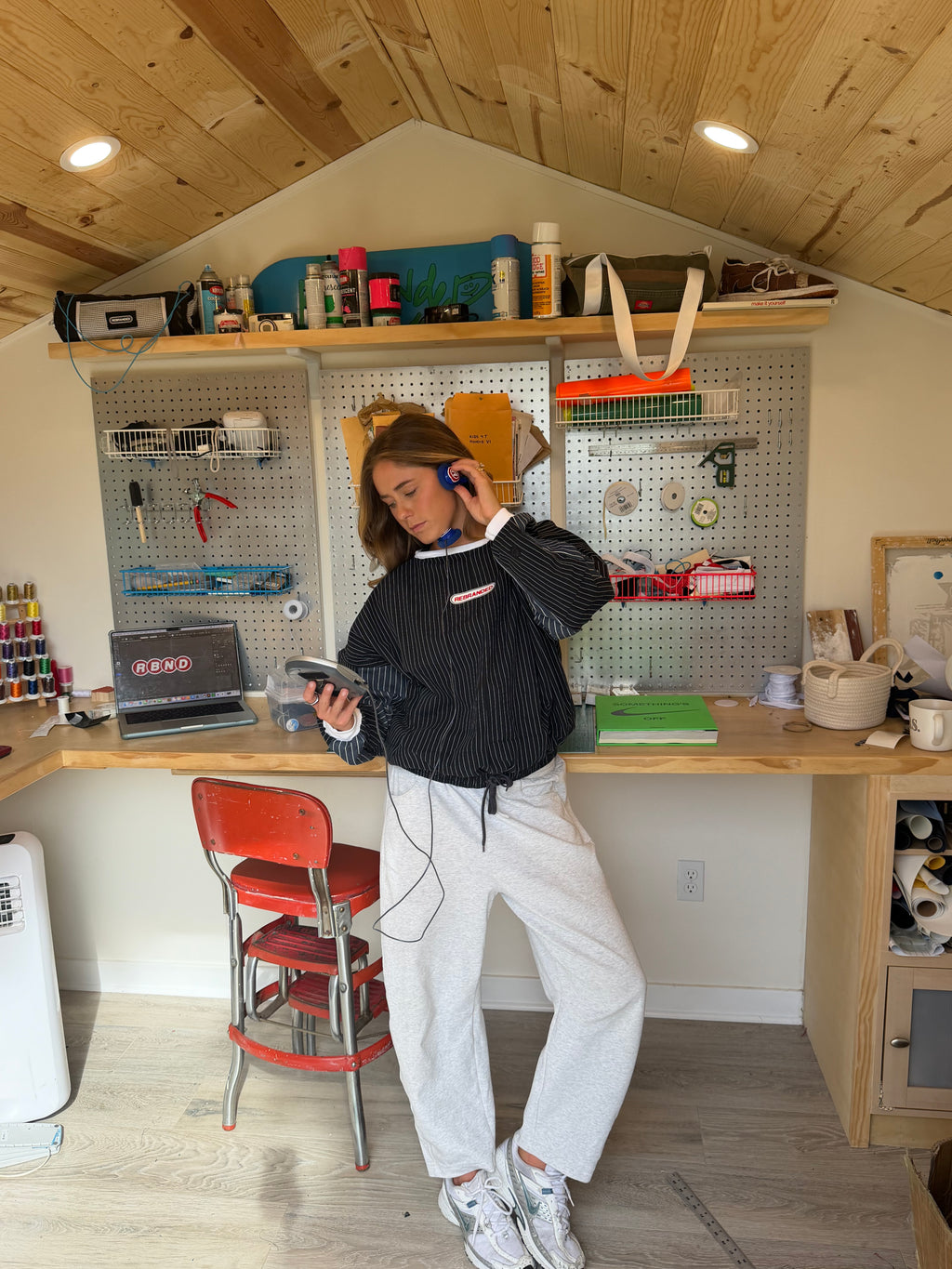 STUDIO PINSTRIPE CREWNECK