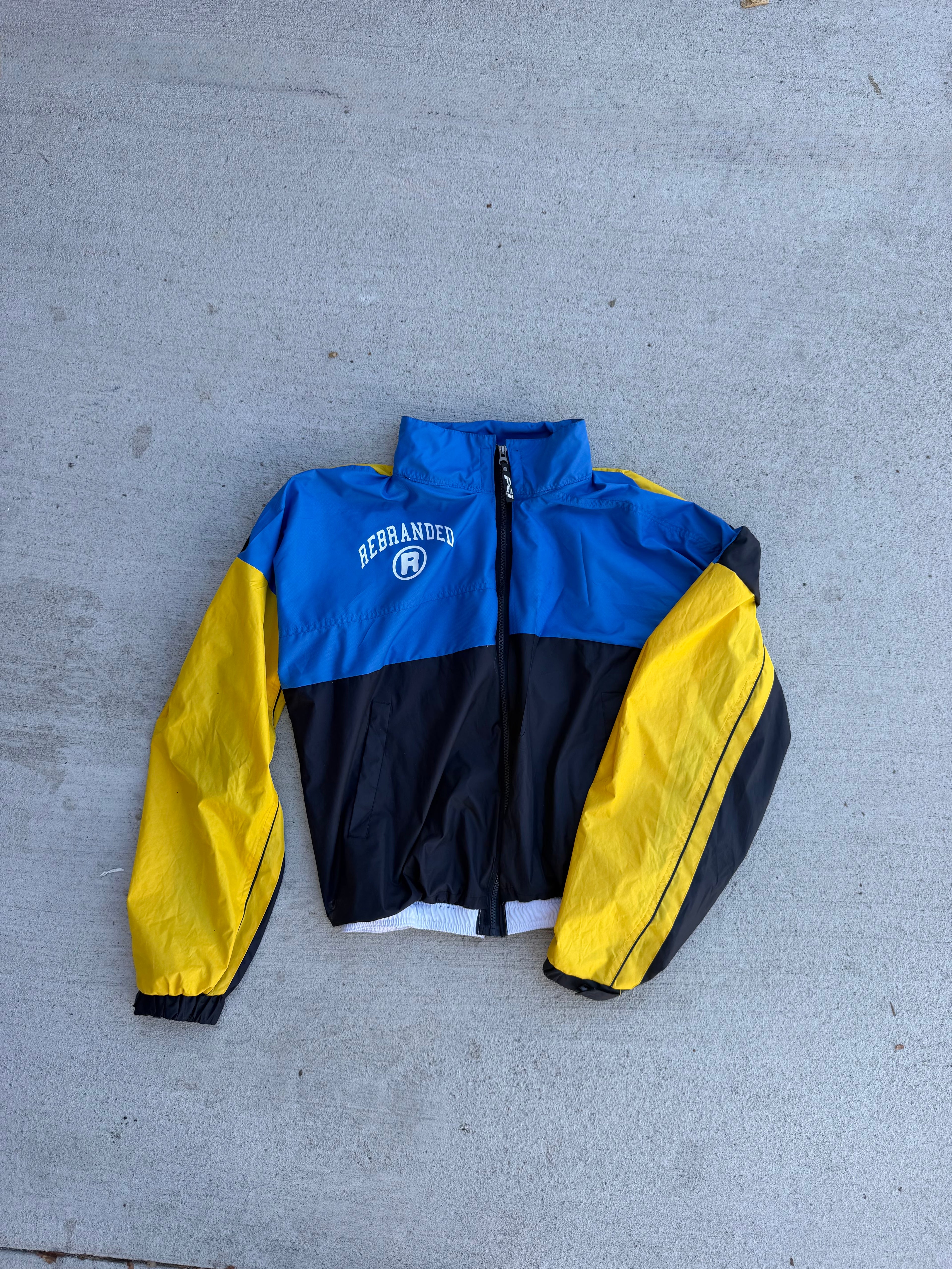 WINDBREAKER 01
